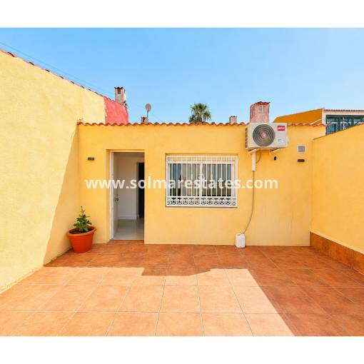 Lägenhet - Resale - Torrevieja - La Siesta - El Salado - Torreta