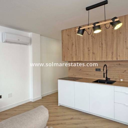 Lägenhet - Resale - Torrevieja - R-34087