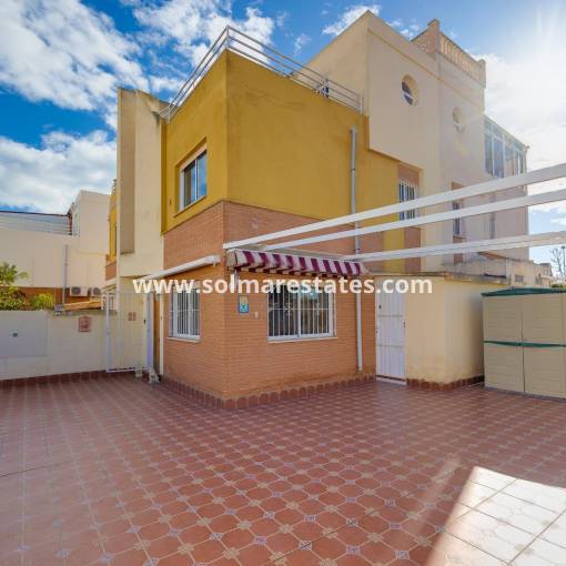 Quad House - Resale - Los Altos - Los Altos