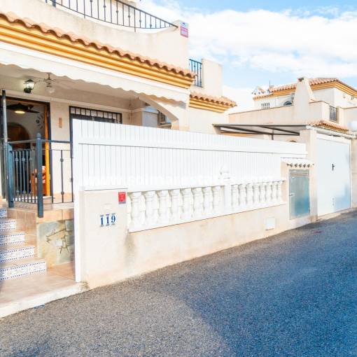 Quad House - Resale - Playa Flamenca - Iria
