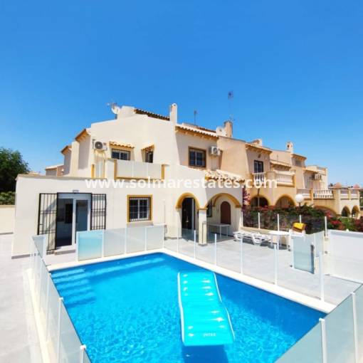 Quad House - Resale - Playa Flamenca - R-66397