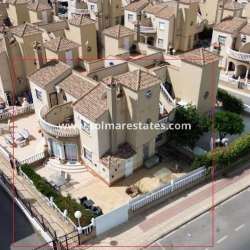 Quad House - Resale - Playa Flamenca - Zodiaco
