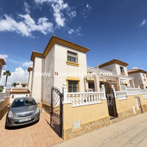 Quad House - Resale - Villamartin - PAU 8