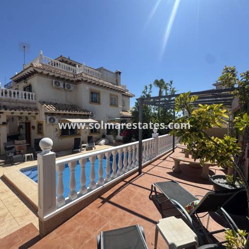 Quad House - Resale - Villamartin - R11592