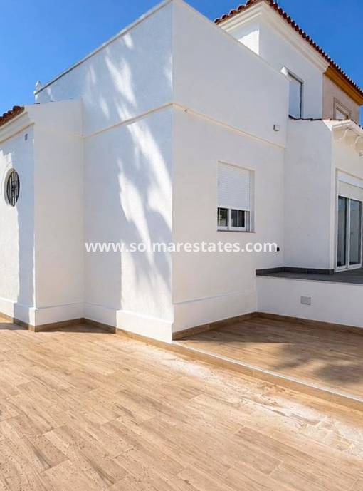 Quad Huis - Resale - Los Altos - Los Altos
