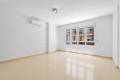 Resale - Apartment - Torrevieja - Puerto Deportivo