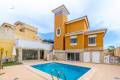 Resale - Freistehende Villa - Villamartin - El Galan