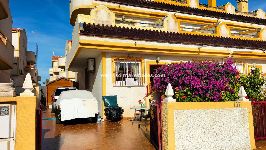 Resale - Maison mitoyenne - Playa Flamenca - Las Chismosas