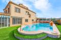 Resale - Vrijstaande Villa - Torrevieja