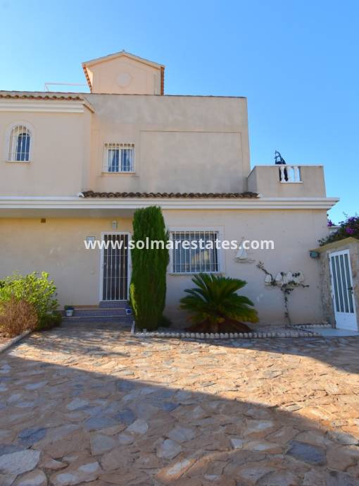 Semi Detached House - Resale - Los Altos - Los Altos