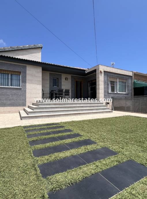 Semi Detached House - Resale - Torrevieja - Torrevieja