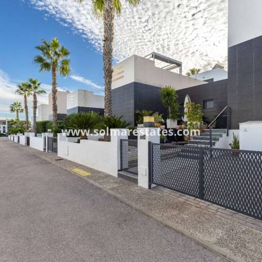 Semi Detached House - Resale - Villamartin - La Fuente