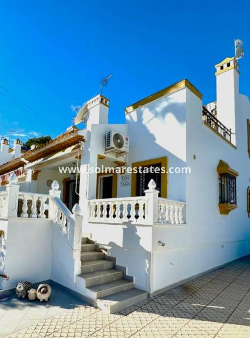 Semi Detached House - Resale - Villamartin - Valencias