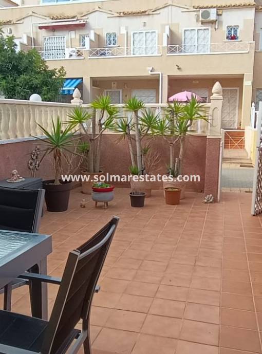 Stadshuis - Resale - Playa Flamenca - La Concha