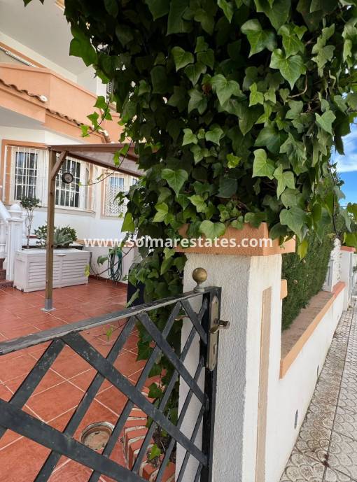 Stadshuis - Resale - Villamartin - Res. Sevilla