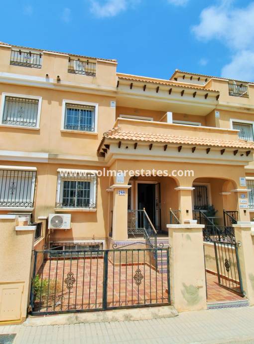 Stadthaus - Resale - Villamartin - Entre Golf