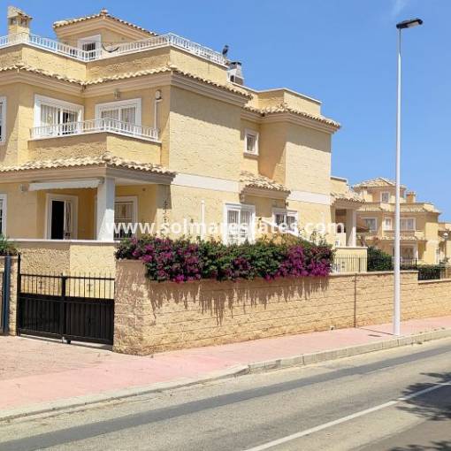 Town House - Resale - Los Altos - R-43523