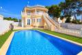 Venta - Villa independiente - Campoamor - Lomas de Don Juan