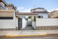 Venta - Villa independiente - Los Montesinos - La Herrada