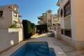 Venta - Villa independiente - Villamartin - PAU 26