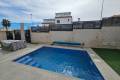 Venta - Villa independiente - Villamartin - PAU 26