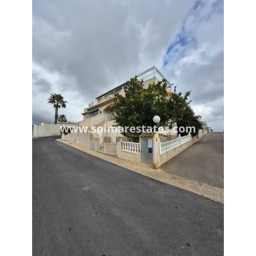 Viererkabel-Haus - Resale - Playa Flamenca - Iria