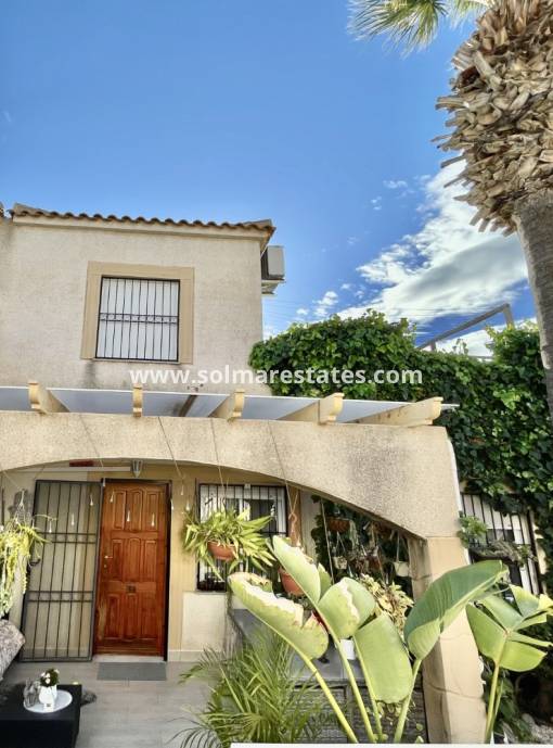 Viererkabel-Haus - Resale - Punta Prima - Serena