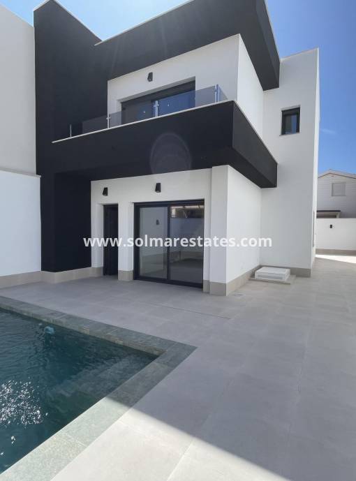 Villa independiente - Nueva construcción  - Almoradi - Heredades