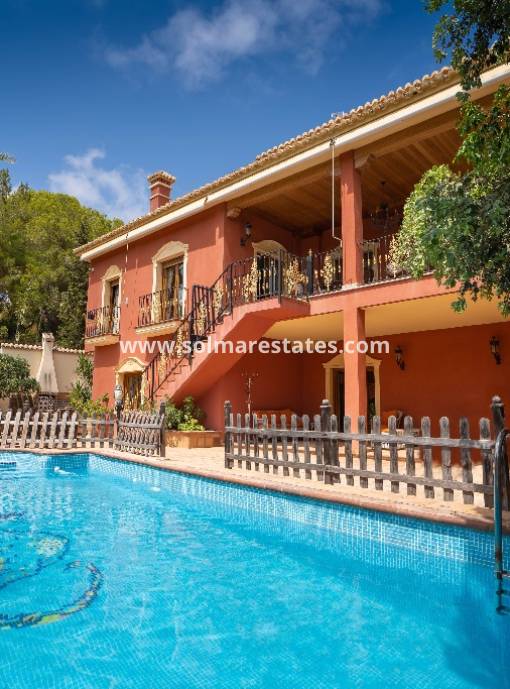 Villa independiente - Venta - Campoamor - Campoamor