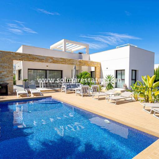 Villa independiente - Venta - Ciudad Quesada - Dona Pepa