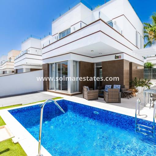 Villa independiente - Venta - Ciudad Quesada - Lo Marabu