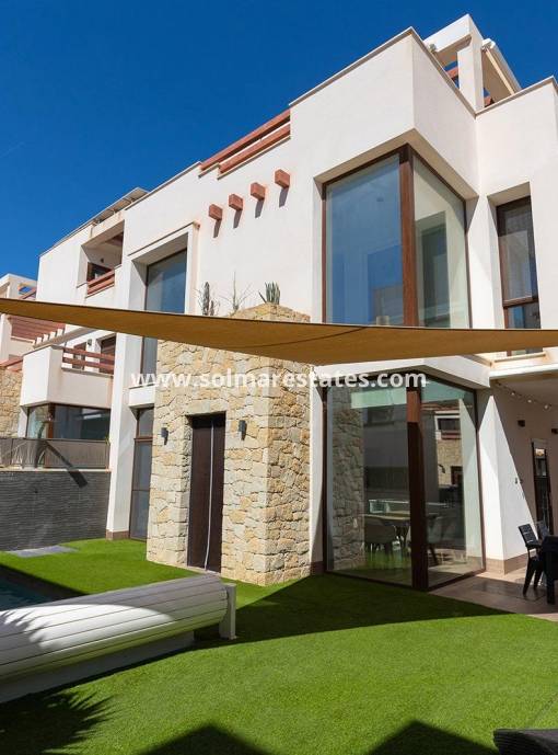 Villa independiente - Venta - Ciudad Quesada - Pueblo Bravo