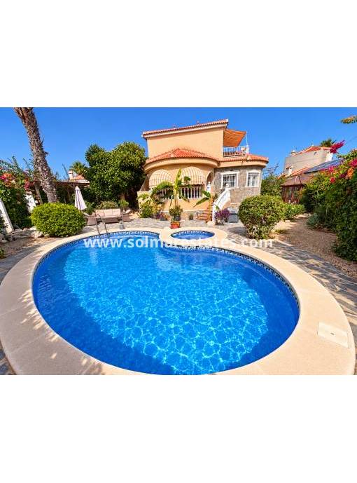 Villa independiente - Venta - Ciudad Quesada - Urbanización Ciudad Quesada