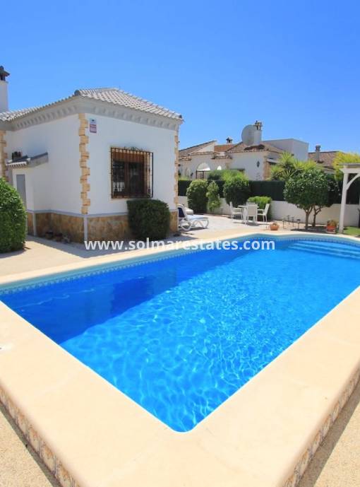 Villa independiente - Venta - Formentera Del Segura - Formentera Del Segura