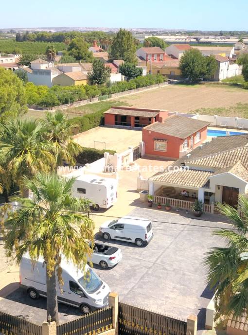 Villa independiente - Venta - Heredades - Heredades