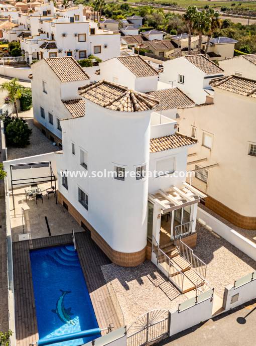 Villa independiente - Venta - La Marina - La Marina