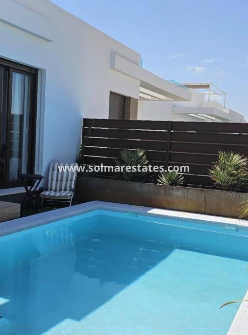 Villa independiente - Venta - Los Montesinos - Vistabella Golf