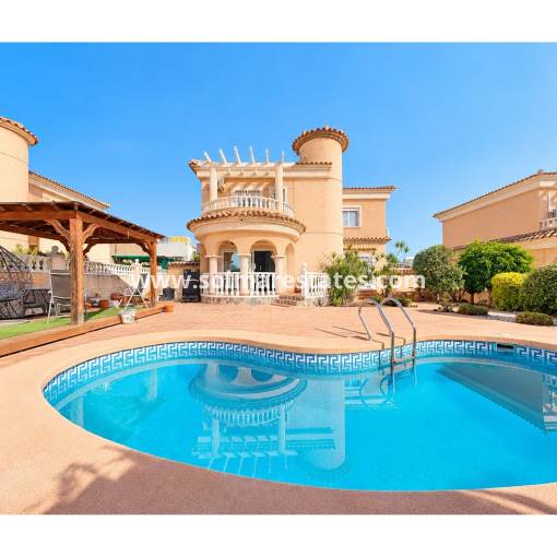 Villa independiente - Venta - San Fulgencio - urb.la marina
