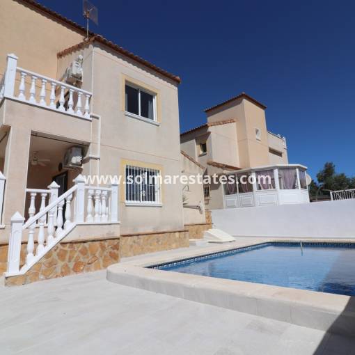 Villa independiente - Venta - San Miguel De Salinas - Lake View Mansions