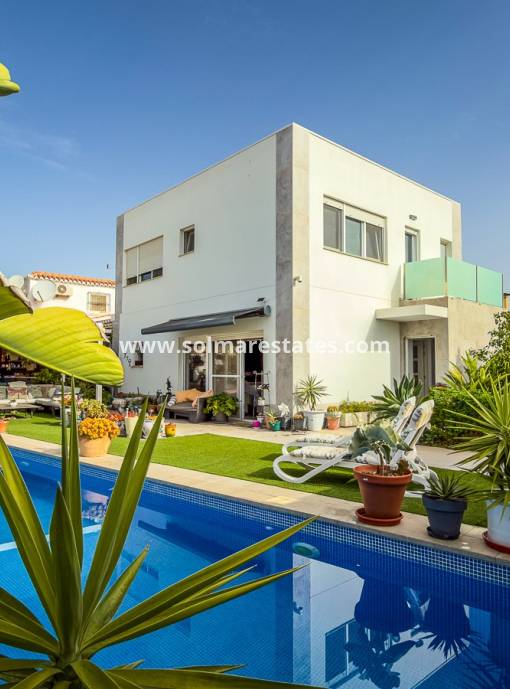 Villa independiente - Venta - Torrevieja - Torreta - Florida