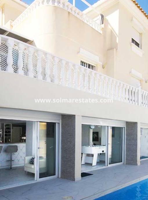 Villa independiente - Venta - Villamartin - Bosque De Las Lomas