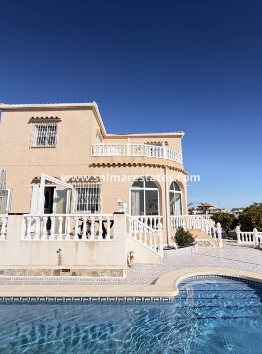 Villa independiente - Venta - Villamartin - El Presidente