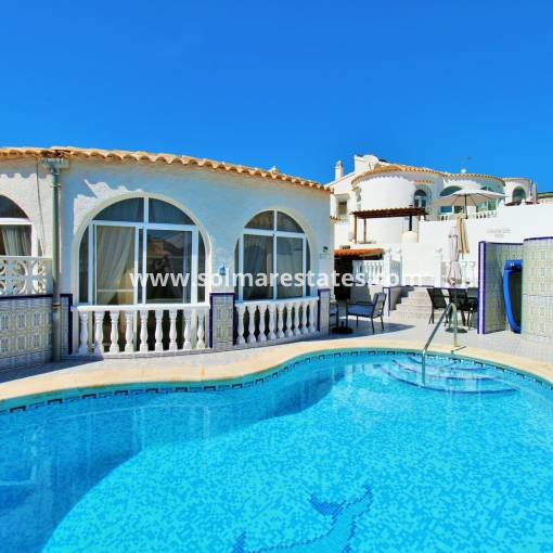 Villa independiente - Venta - Villamartin - El Presidente