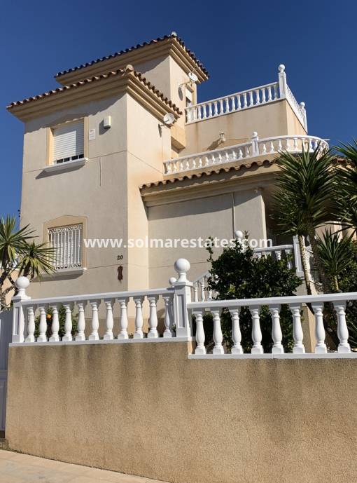 Villa independiente - Venta - Villamartin - Monte Golf