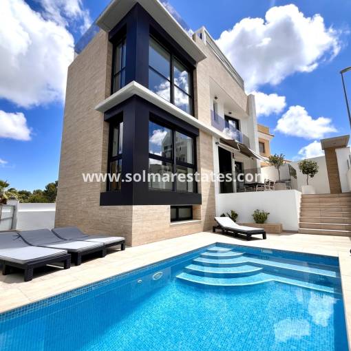 Villa independiente - Venta - Villamartin - R-19170