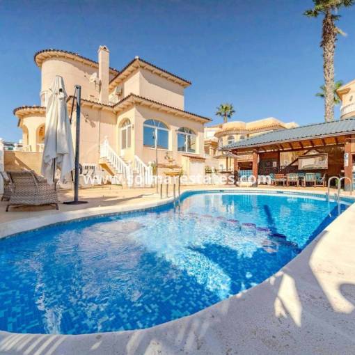 Villa independiente - Venta - Villamartin - R-68508