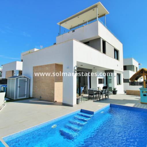 Villa independiente - Venta - Villamartin - R-90306