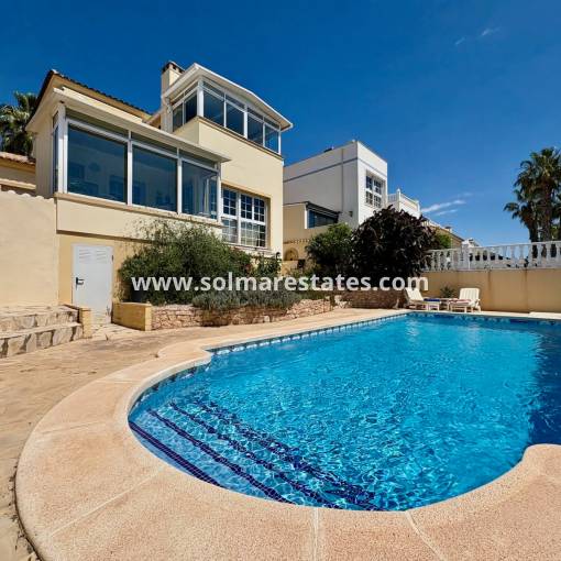 Villa independiente - Venta - Villamartin - R11676