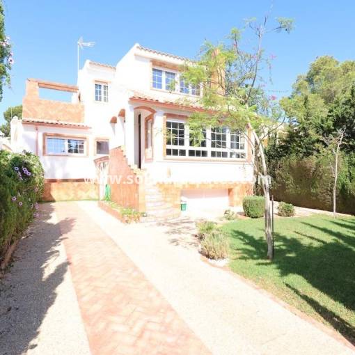Villa independiente - Venta - Villamartin - Villamartin Plaza