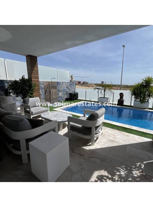 Villa independiente - Venta - Vistabella Golf - Vistabella Golf